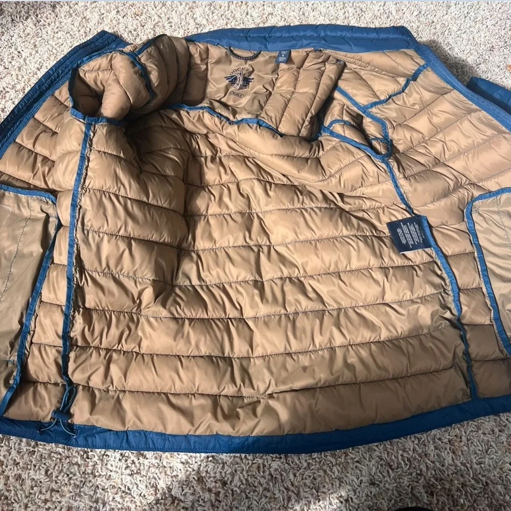 Blue Docker’s Puffer Jacket - Picture 4 of 8